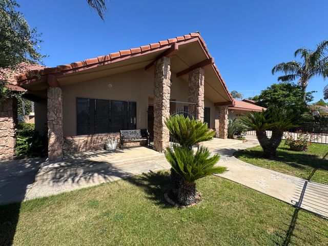 1502 S Lydia Drive, Tulare, CA 93274