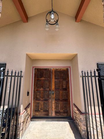 1502 S Lydia Drive, Tulare, CA 93274