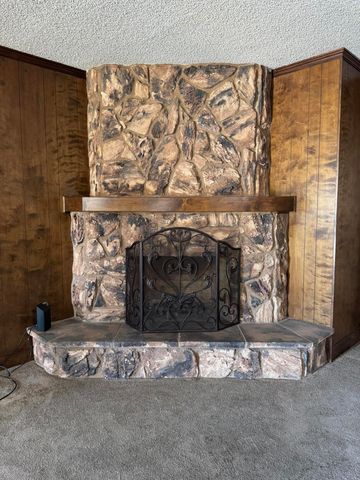 1502 S Lydia Drive, Tulare, CA 93274