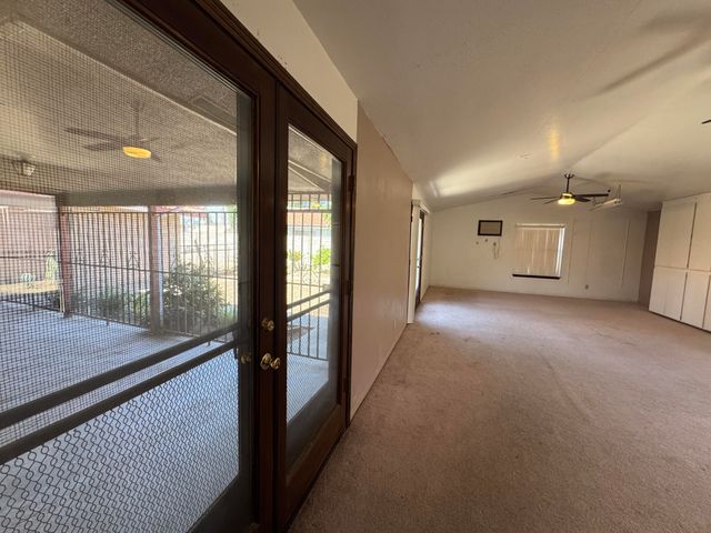 1502 S Lydia Drive, Tulare, CA 93274