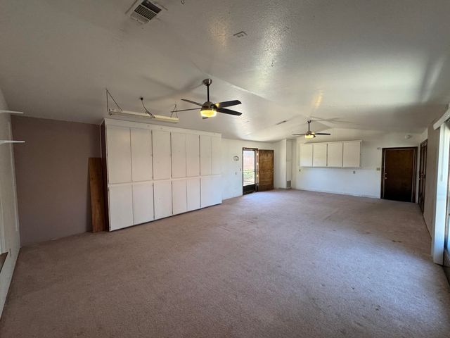 1502 S Lydia Drive, Tulare, CA 93274