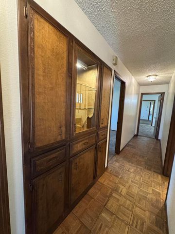 1502 S Lydia Drive, Tulare, CA 93274