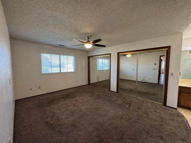 1502 S Lydia Drive, Tulare, CA 93274