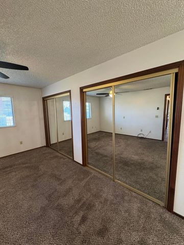 1502 S Lydia Drive, Tulare, CA 93274