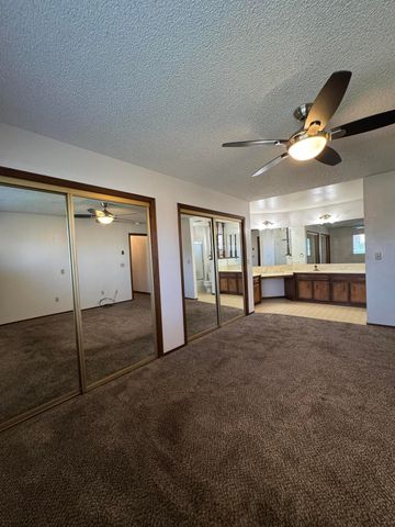 1502 S Lydia Drive, Tulare, CA 93274