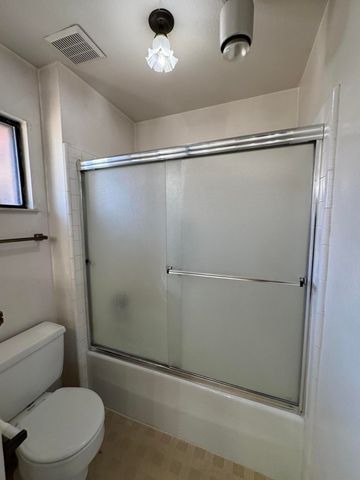 1502 S Lydia Drive, Tulare, CA 93274