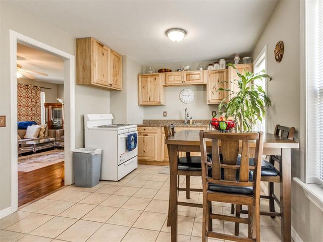 910 S 10th Street, Kingfisher, OK 73750