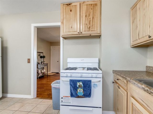 910 S 10th Street, Kingfisher, OK 73750