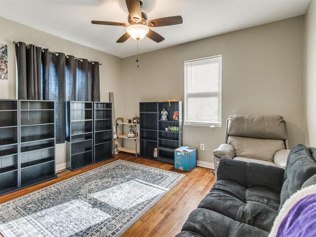 910 S 10th Street, Kingfisher, OK 73750