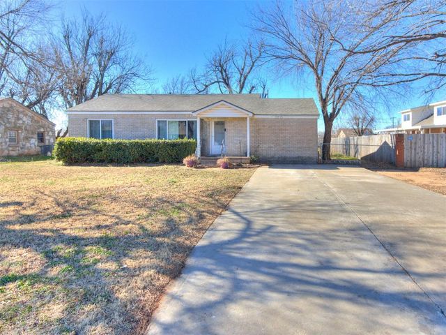 910 S 10th Street, Kingfisher, OK 73750