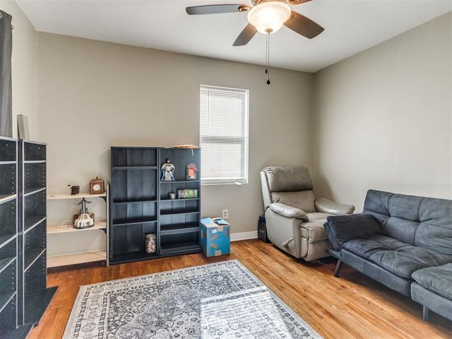 910 S 10th Street, Kingfisher, OK 73750