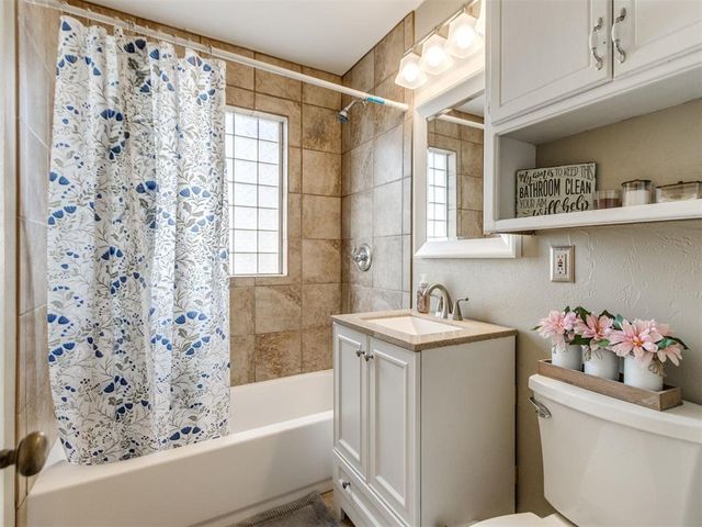 910 S 10th Street, Kingfisher, OK 73750