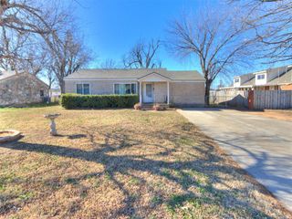 910 S 10th Street, Kingfisher, OK 73750