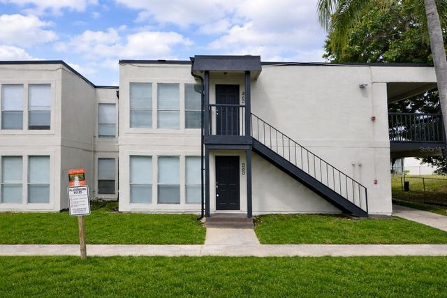 5004 CASTILE PLACE 463, Tampa, FL 33617