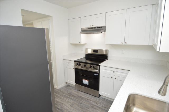 5004 CASTILE PLACE 463, Tampa, FL 33617