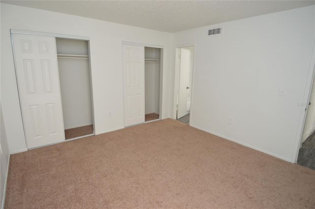 5004 CASTILE PLACE 463, Tampa, FL 33617