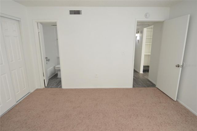 5004 CASTILE PLACE 463, Tampa, FL 33617