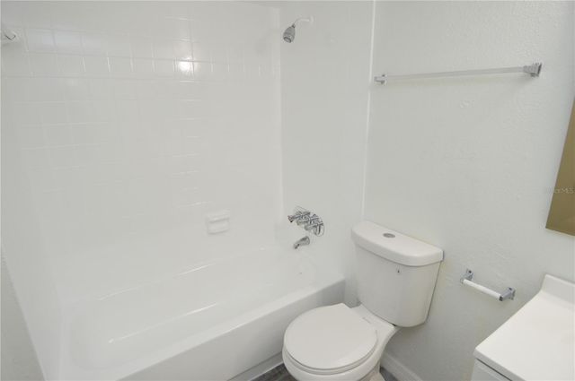 5004 CASTILE PLACE 463, Tampa, FL 33617