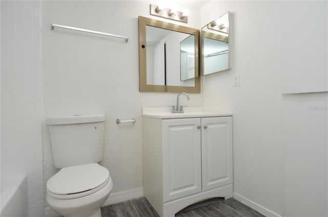 5004 CASTILE PLACE 463, Tampa, FL 33617