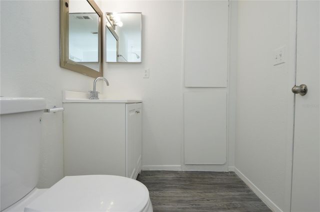 5004 CASTILE PLACE 463, Tampa, FL 33617