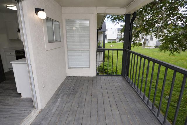 5004 CASTILE PLACE 463, Tampa, FL 33617