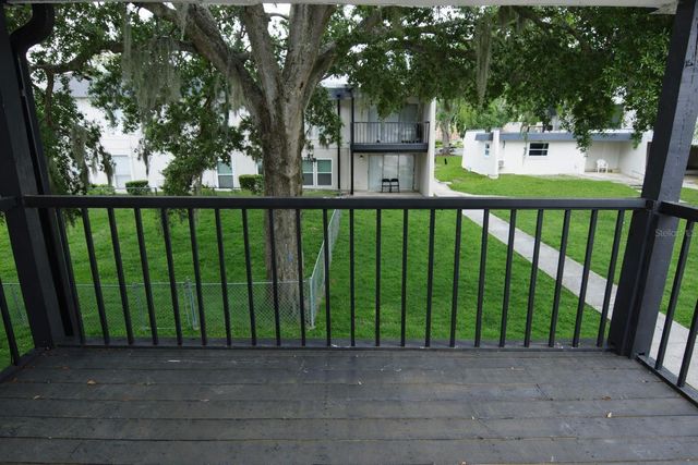 5004 CASTILE PLACE 463, Tampa, FL 33617