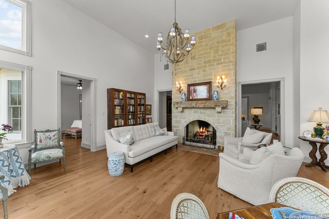 149 Bridgewater, La Vernia, TX 78121