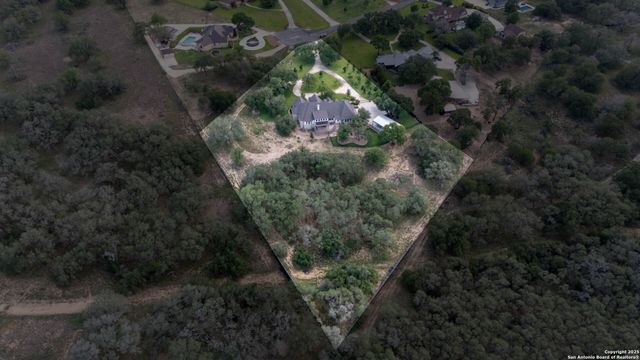 149 Bridgewater, La Vernia, TX 78121