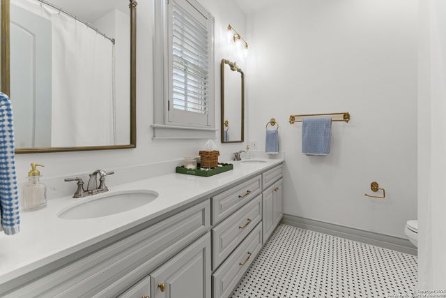 149 Bridgewater, La Vernia, TX 78121