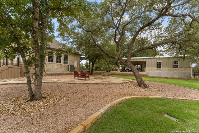 149 Bridgewater, La Vernia, TX 78121