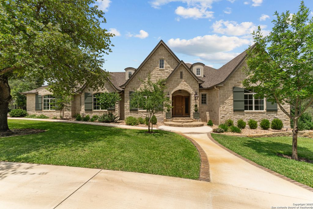149 Bridgewater, La Vernia, TX 78121