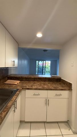 6940 Miami Gardens Dr 1-320, Hialeah, FL 33015