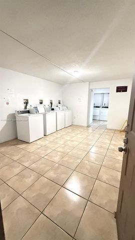 6940 Miami Gardens Dr 1-320, Hialeah, FL 33015
