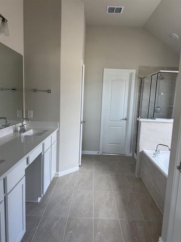 13508 Hamilton Hart DR, Elgin, TX 78621