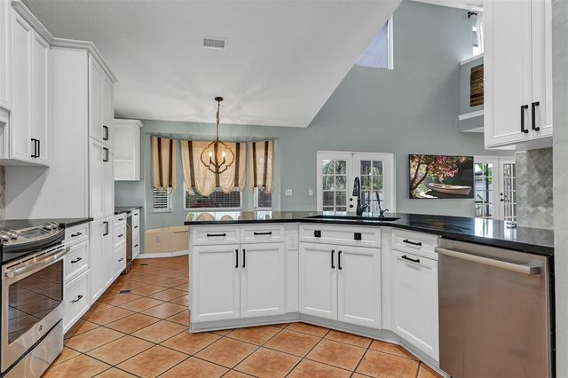 601 RED MAPLE COURT, Oviedo, FL 32765