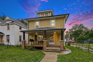 911 N Adams Street, South Bend, IN 46628