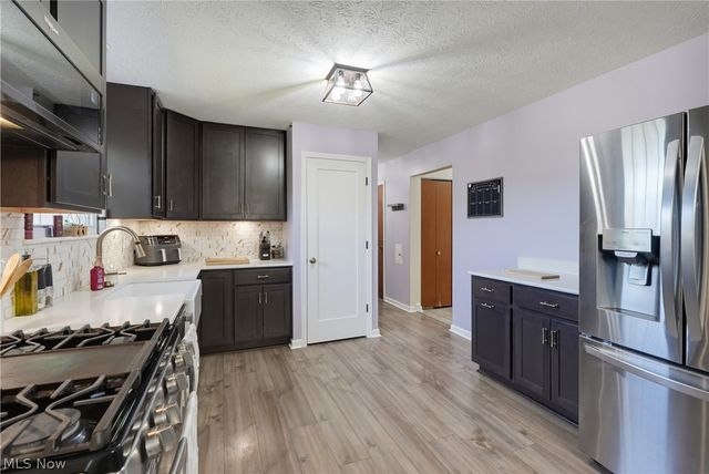 707 Twin Oaks Boulevard, Medina, OH 44256