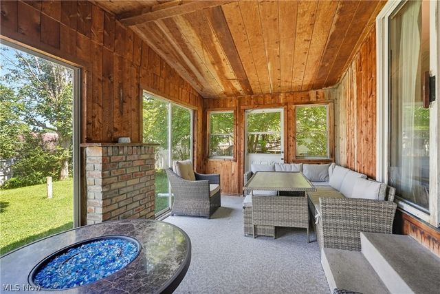707 Twin Oaks Boulevard, Medina, OH 44256