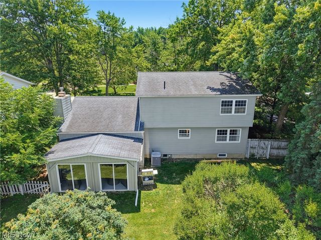 707 Twin Oaks Boulevard, Medina, OH 44256