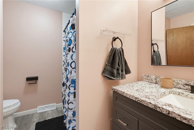 707 Twin Oaks Boulevard, Medina, OH 44256