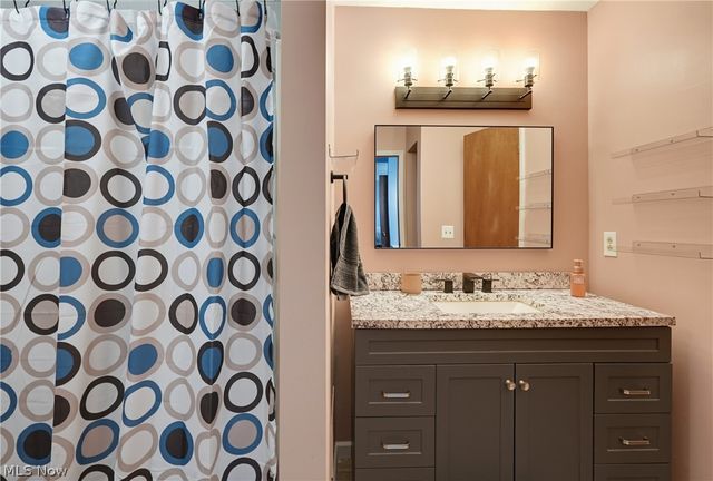 707 Twin Oaks Boulevard, Medina, OH 44256