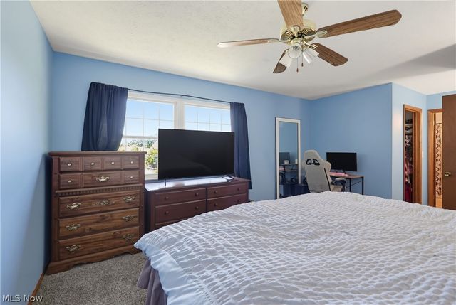 707 Twin Oaks Boulevard, Medina, OH 44256