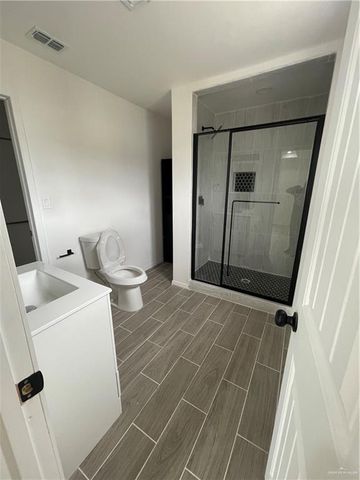 2421 Trinidad Luna Lane, Alton, TX 78573
