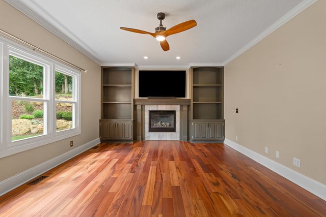 6799 Ridges Court, Bettendorf, IA 52722