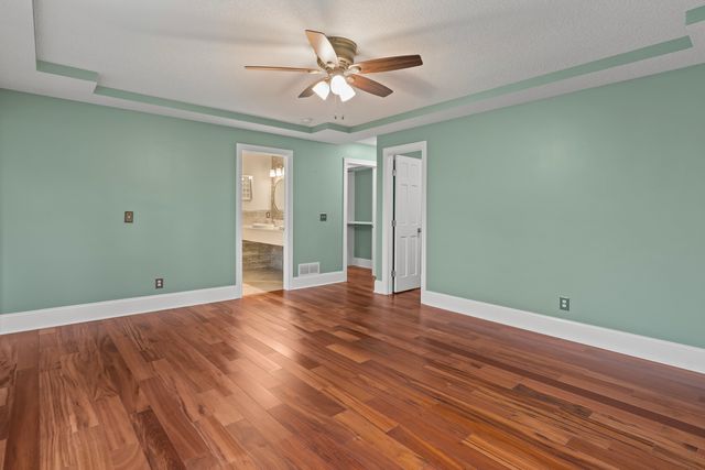 6799 Ridges Court, Bettendorf, IA 52722