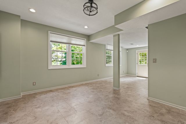 6799 Ridges Court, Bettendorf, IA 52722