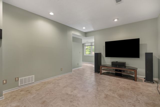6799 Ridges Court, Bettendorf, IA 52722