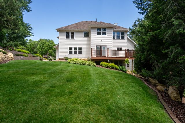 6799 Ridges Court, Bettendorf, IA 52722