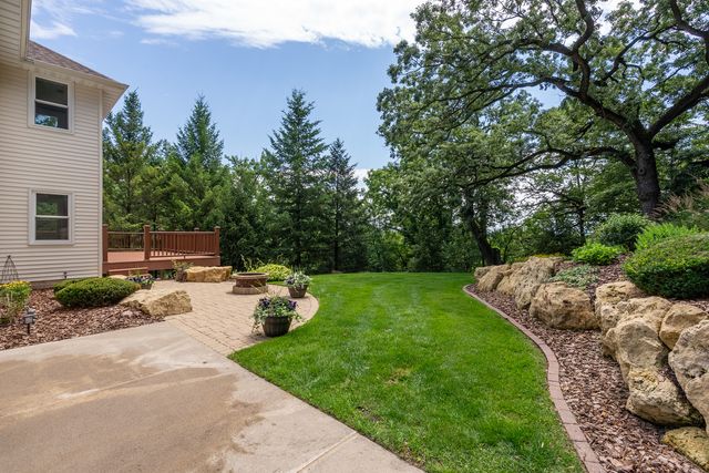6799 Ridges Court, Bettendorf, IA 52722