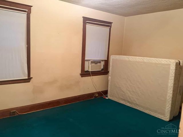 813 Greenwich Avenue, Cincinnati, OH 45238